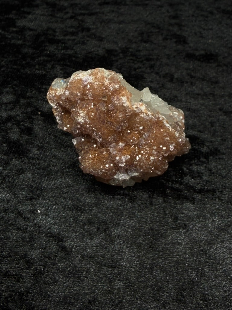 Brazilian Redish Sugar Amethyst Freeform with Quartz Banding - 40R