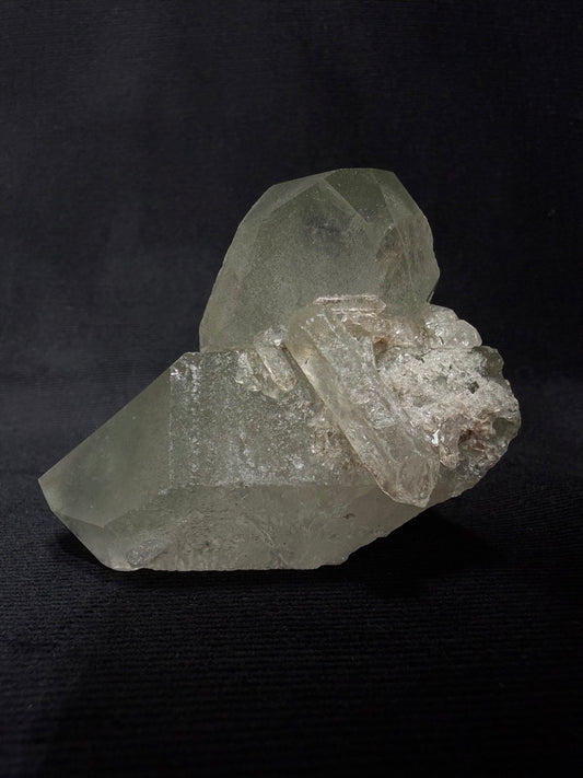 Colombian Quartz Formation - 44G