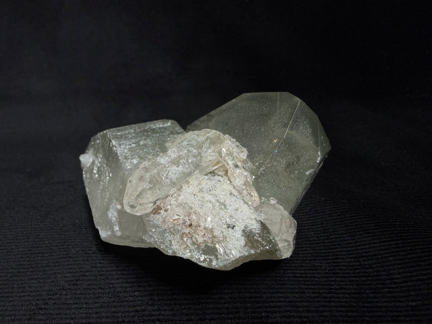 Colombian Quartz Formation - 44G
